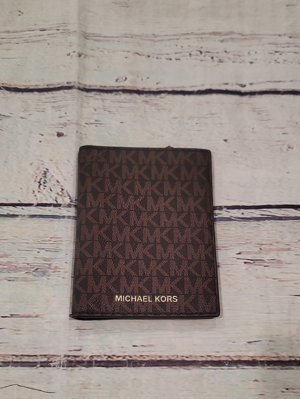 Nwot Michael Kors Passport Holder
